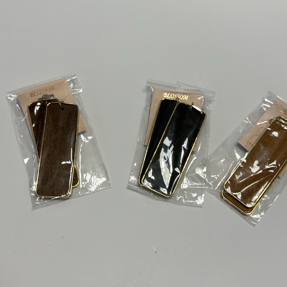 Blossom (Set of 3) Black , Brown, Light Brown Earrings Two All Gold Trim New - Picture 14 of 17